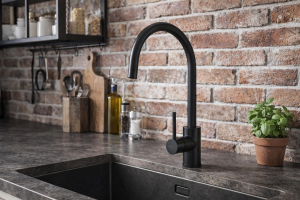 Змішувач латунний для кухні ARGO-S, чорний матовий IMPRESE